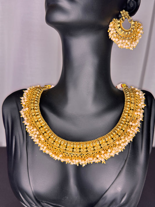 Devyani Gold Necklace Set